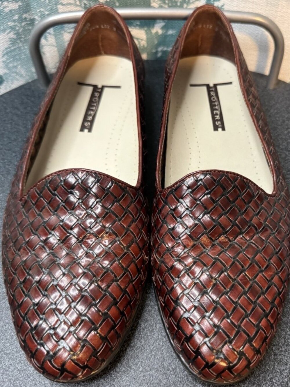 Trotters Liz Slip On Flat Comfort Shoes Womens 10.5 Brown Woven Leather Loafers